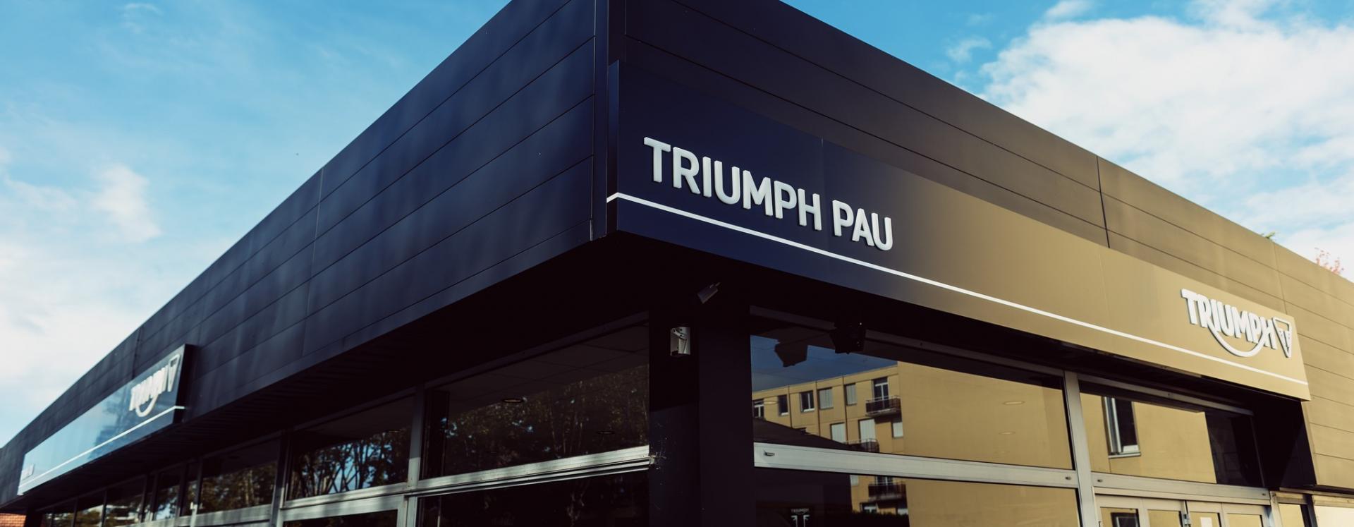 Triumph Pau